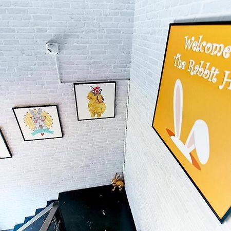 The Rabbit'S Hole Hostel Bangkok Eksteriør bilde