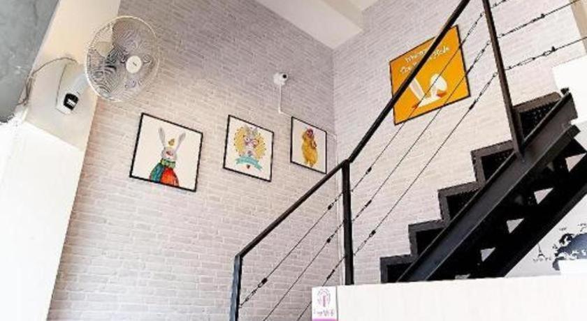 The Rabbit'S Hole Hostel Bangkok Eksteriør bilde